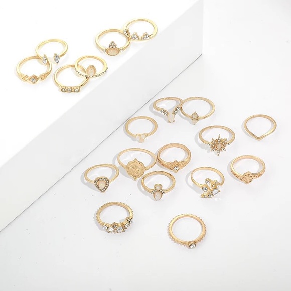 3/$25⚡️gold boho stackable drop moon star ring set - Picture 4 of 15